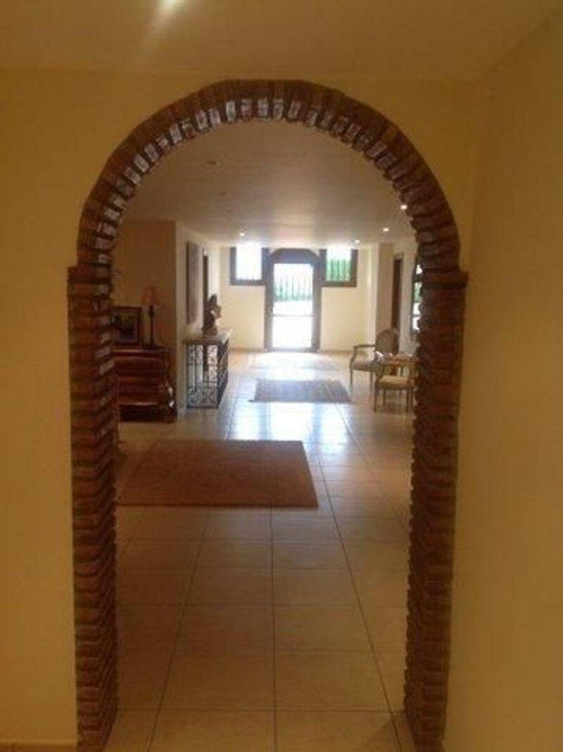 7 Cuarto Casa de Campo en venta