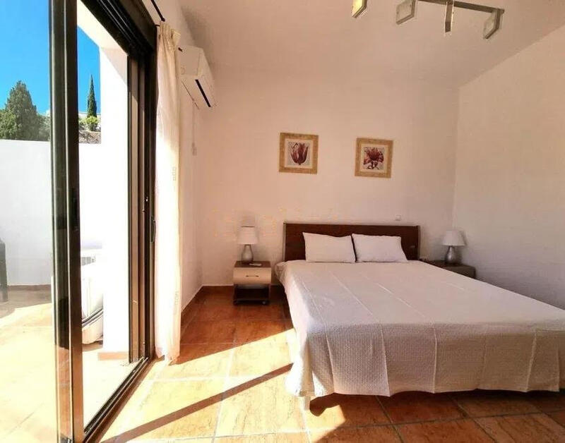 5 bedroom Villa for sale