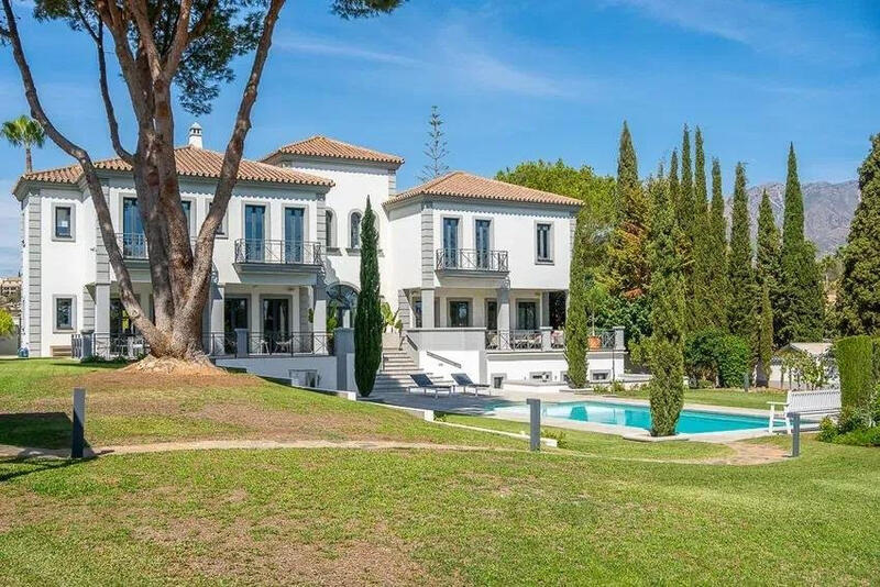 5 bedroom Villa for sale