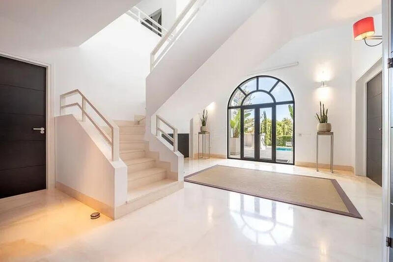 5 bedroom Villa for sale