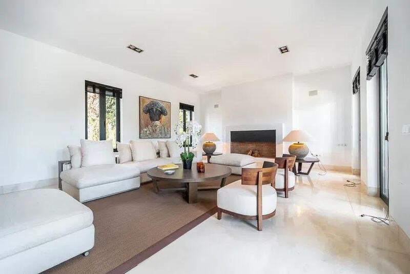 5 bedroom Villa for sale