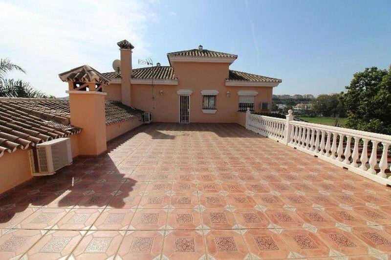 10 Cuarto Villa en venta