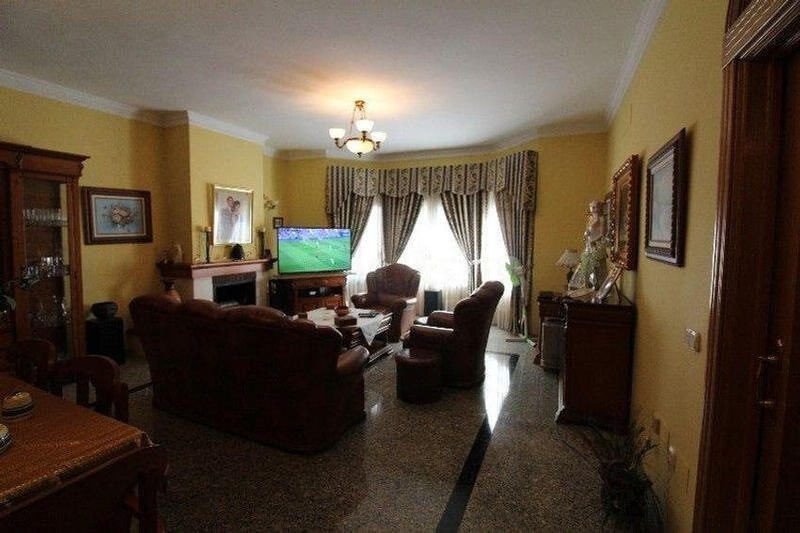 10 Cuarto Villa en venta