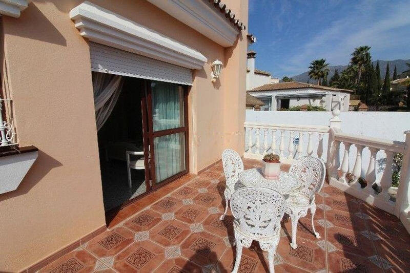 10 Cuarto Villa en venta