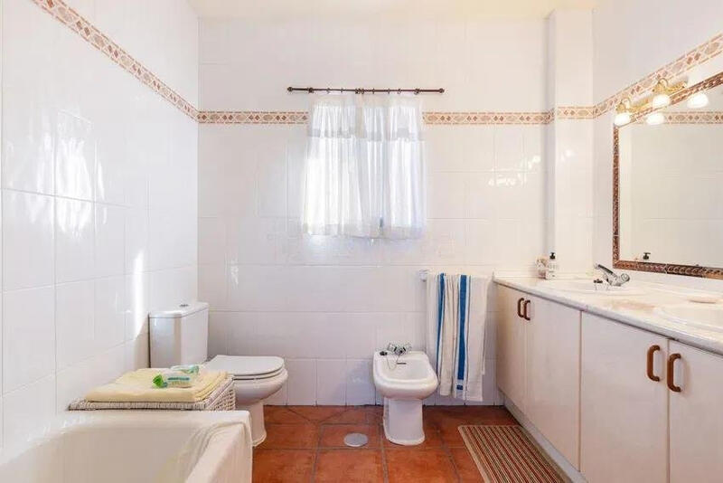 4 bedroom Villa for sale