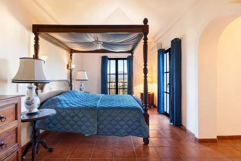 4 bedroom Villa for sale