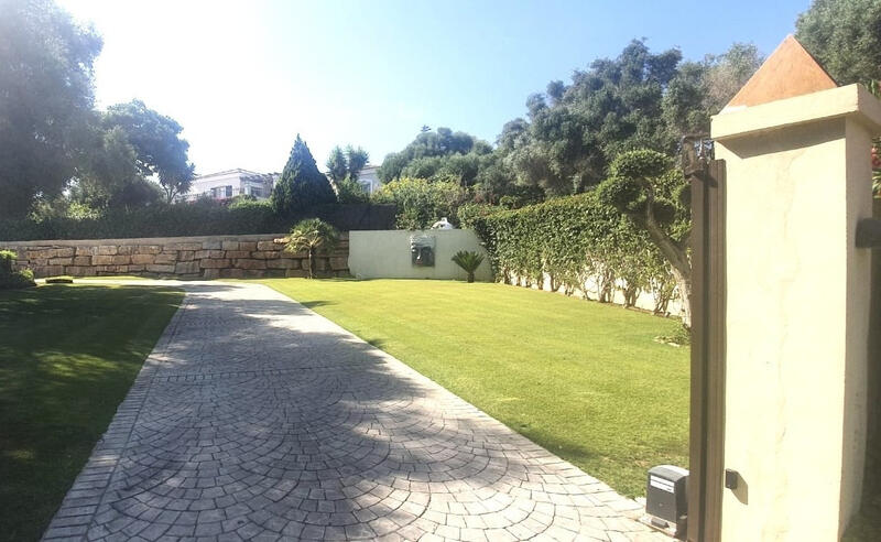 6 Schlafzimmer Villa zu verkaufen