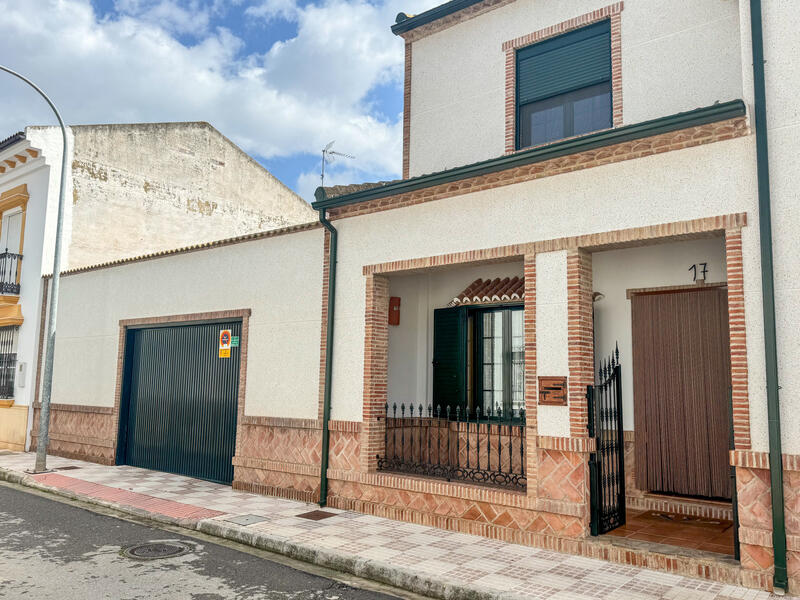 Townhouse for sale in Campillos, Málaga