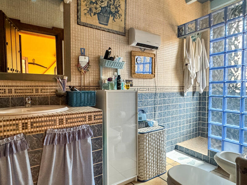 4 Schlafzimmer Stadthaus zu verkaufen