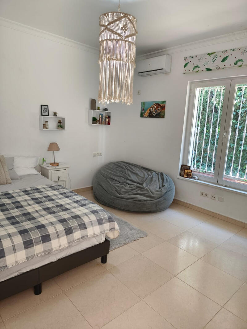 5 bedroom Villa for sale