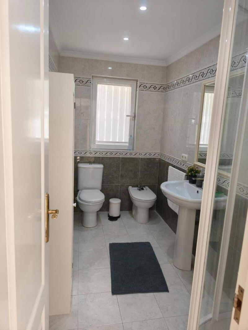 5 bedroom Villa for sale