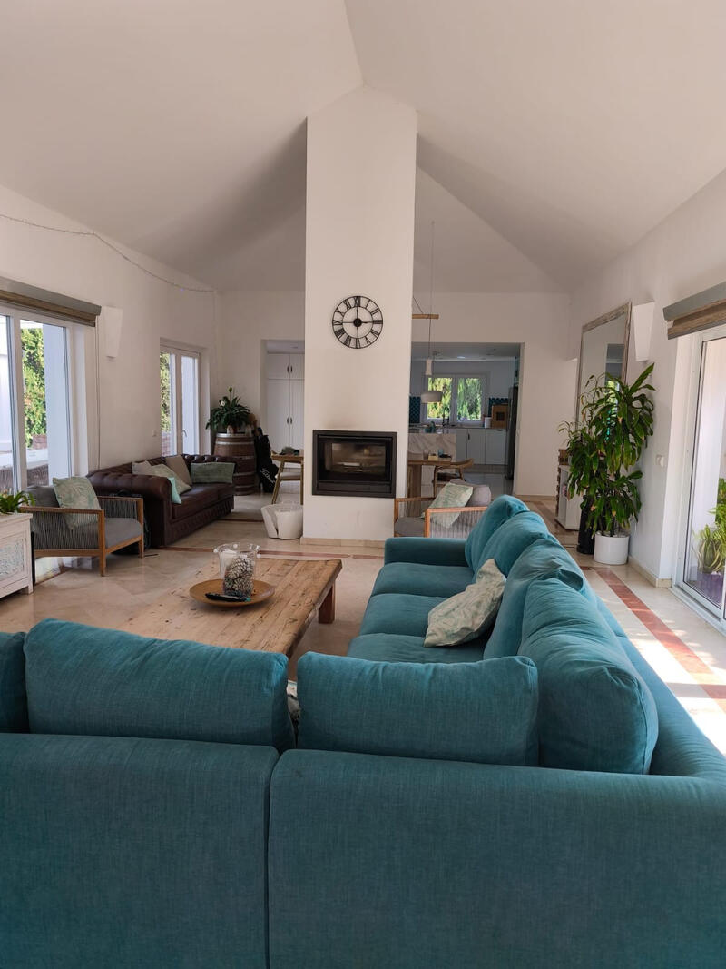 5 bedroom Villa for sale