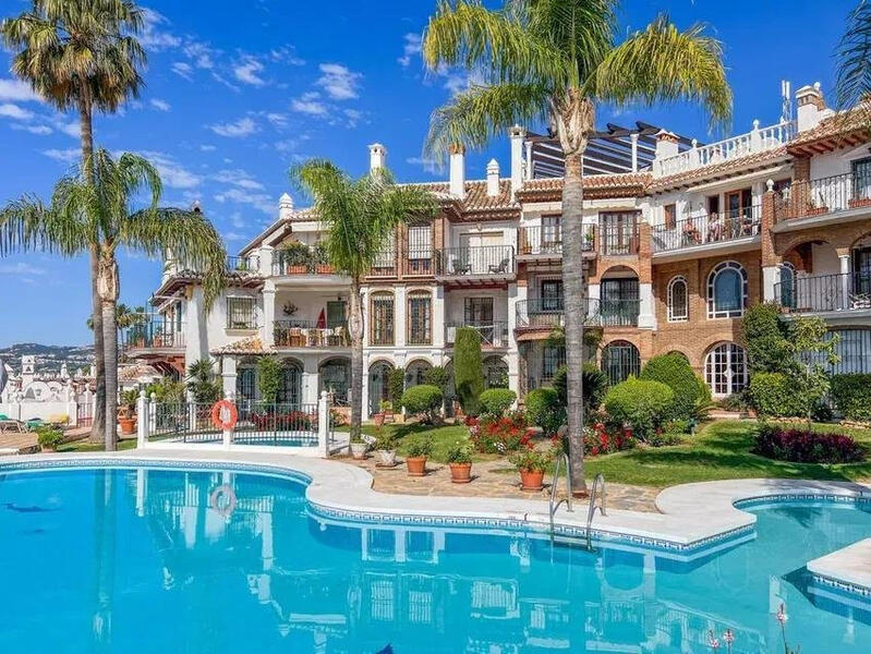 Duplex for sale in Mijas Costa, Málaga