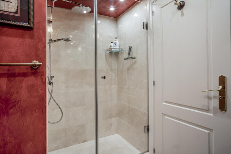 4 bedroom Townhouse for sale
