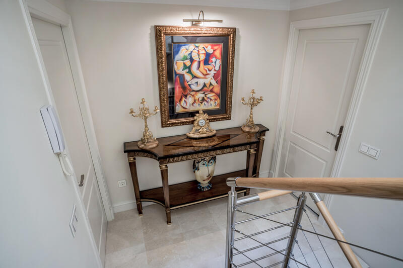 4 bedroom Townhouse for sale