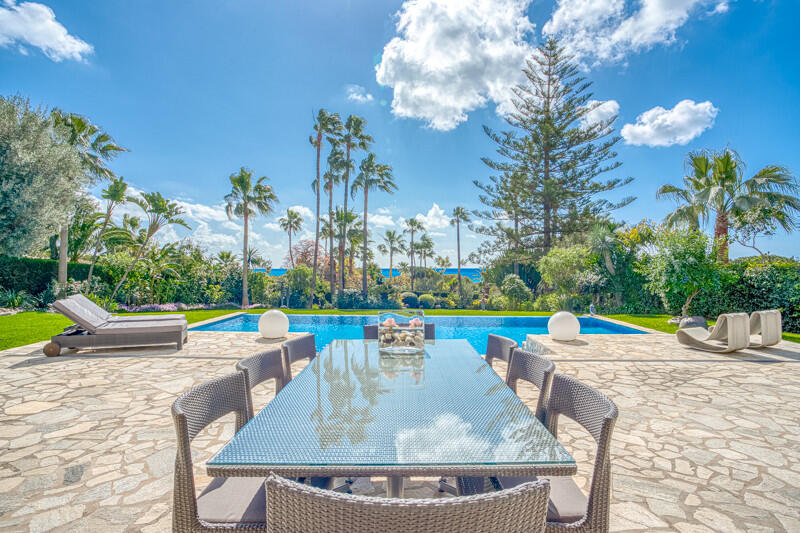 Villa til salgs i Marbella, Málaga