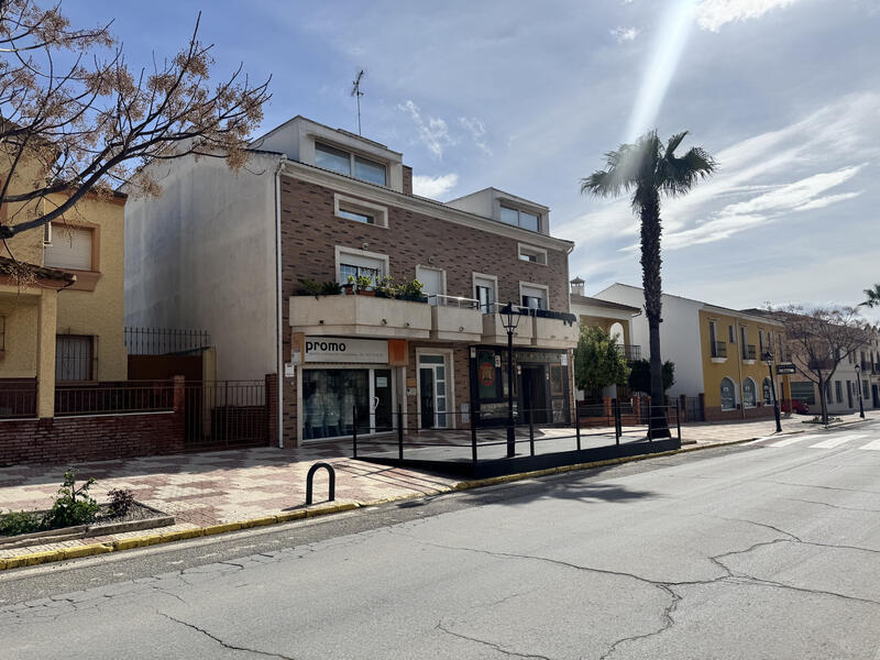 Commercial Property for sale in Mollina, Málaga