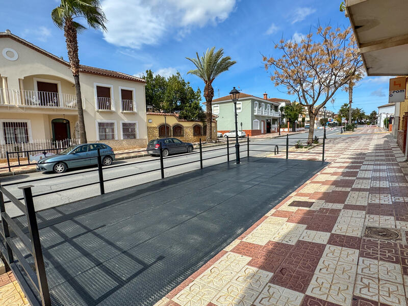 3 bedroom Commercial Property for sale