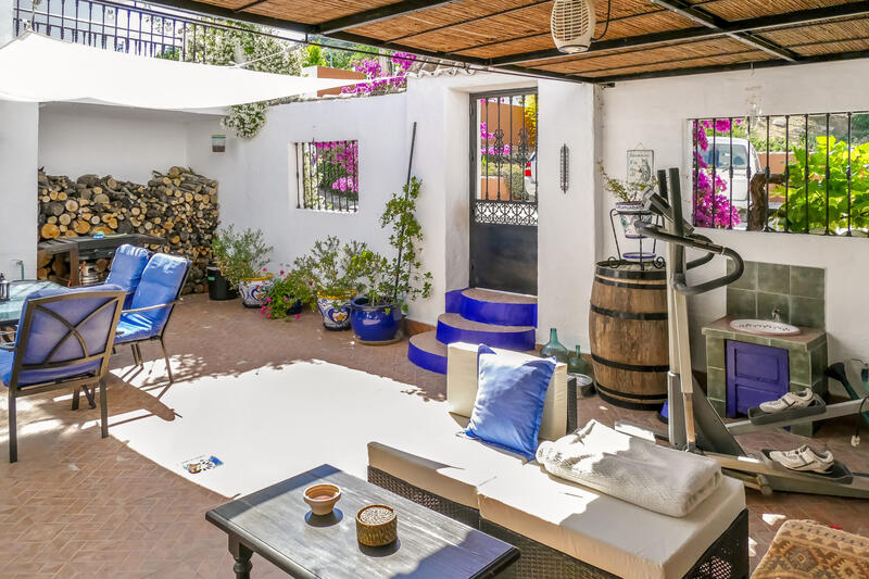 8 bedroom Country House for sale