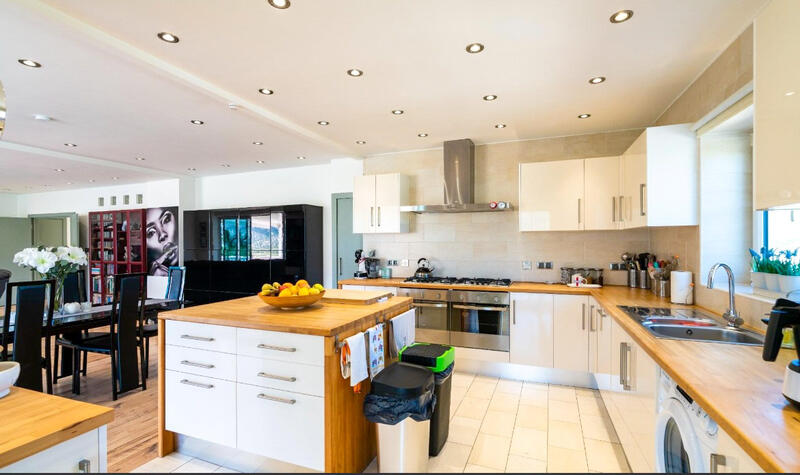 6 slaapkamer Landhuis Te koop