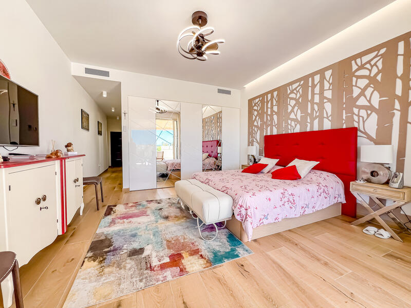 4 bedroom Villa for sale