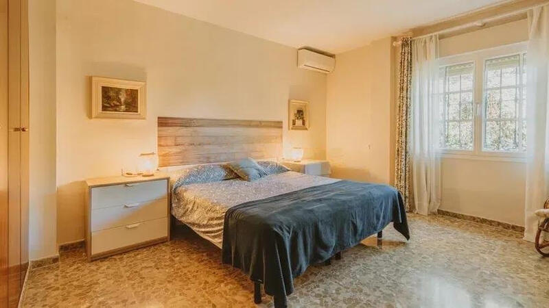 6 Cuarto Villa en venta