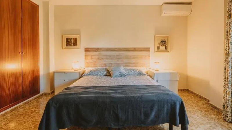 6 Cuarto Villa en venta
