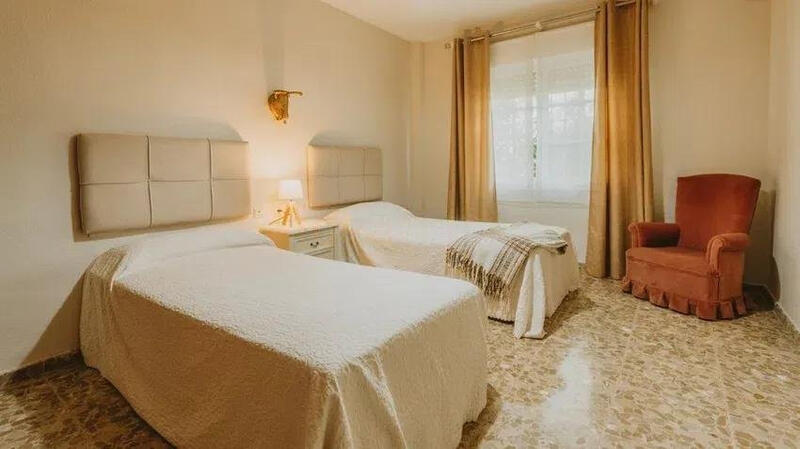 6 Cuarto Villa en venta