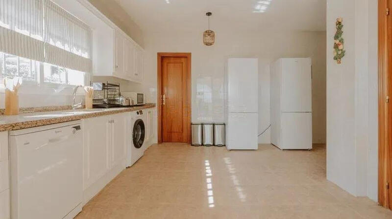 6 Cuarto Villa en venta