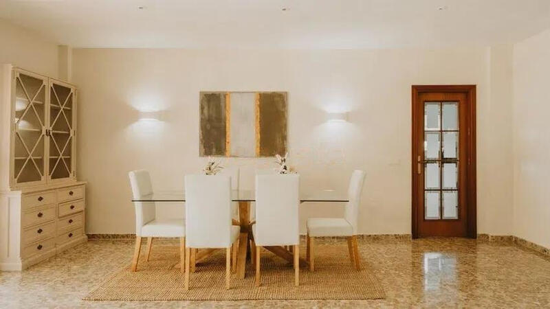 6 Cuarto Villa en venta
