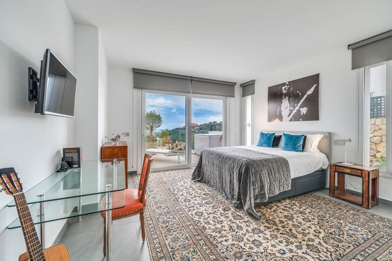 5 bedroom Villa for sale