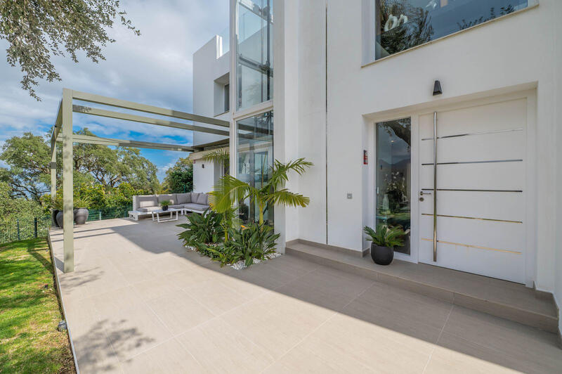 5 bedroom Villa for sale