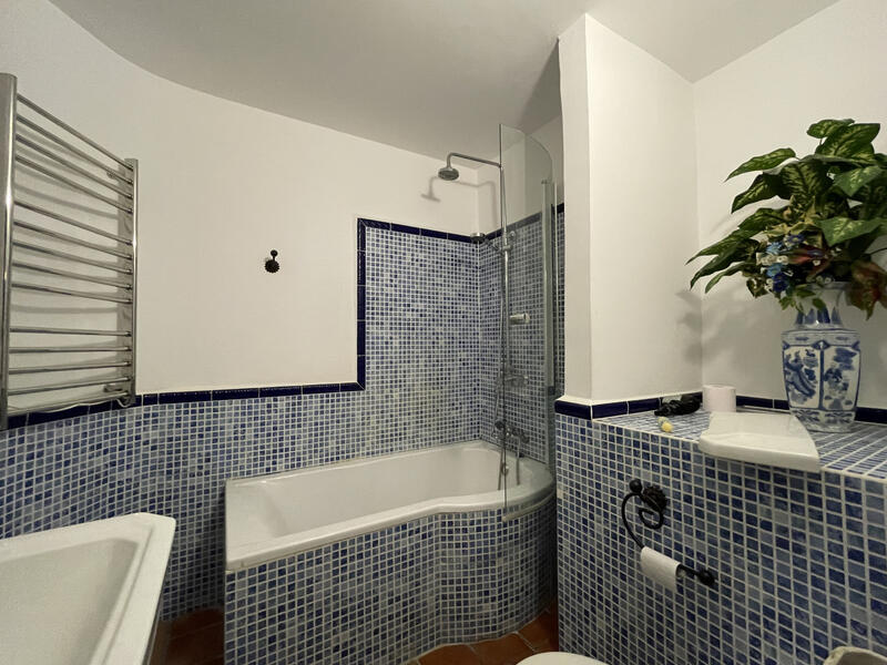 20 bedroom Country House for sale