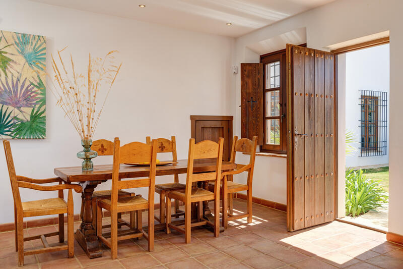 5 bedroom Country House for sale