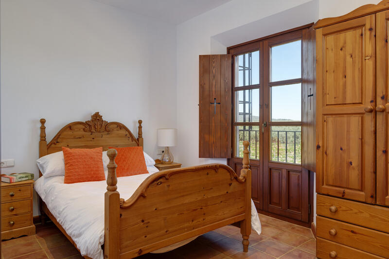 5 bedroom Country House for sale