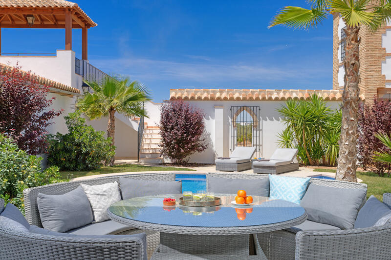 5 bedroom Country House for sale