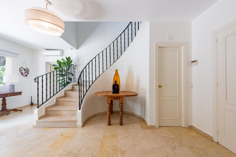5 soverom Villa til salgs