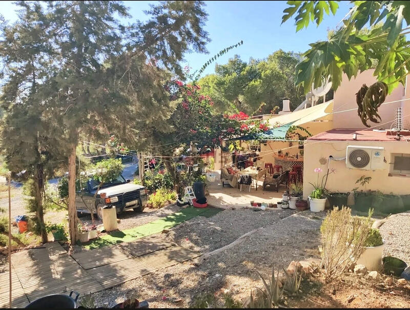 5 Schlafzimmer Landhaus zu verkaufen