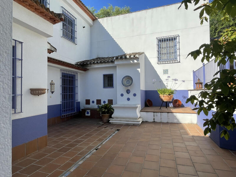 7 Cuarto Casa de Campo en venta