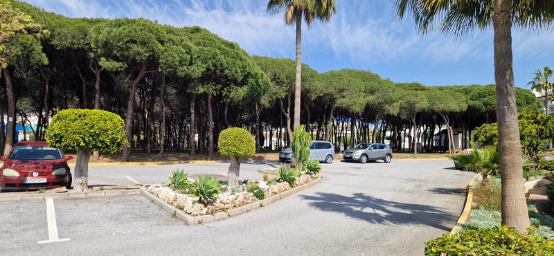4 bedroom Apartment for sale