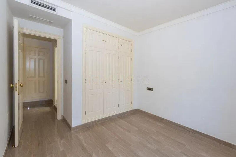 3 Schlafzimmer Appartement zu verkaufen