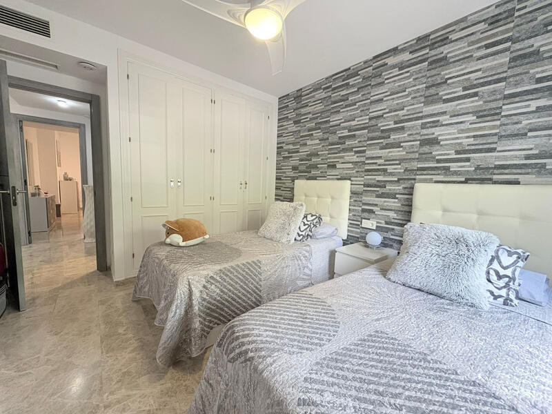 2 slaapkamer Appartement Te koop