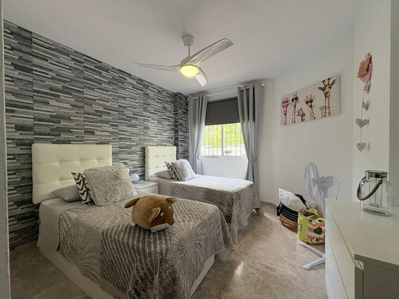 2 slaapkamer Appartement Te koop