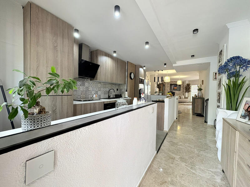 2 slaapkamer Appartement Te koop