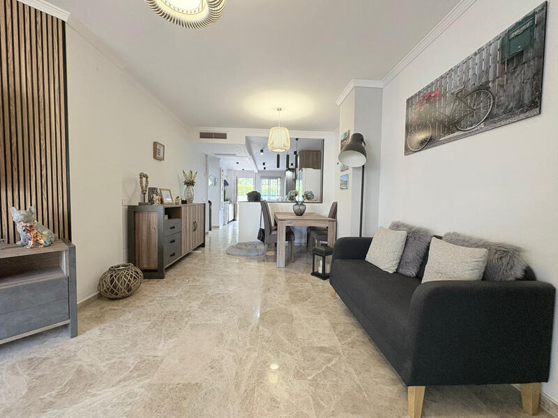 2 slaapkamer Appartement Te koop