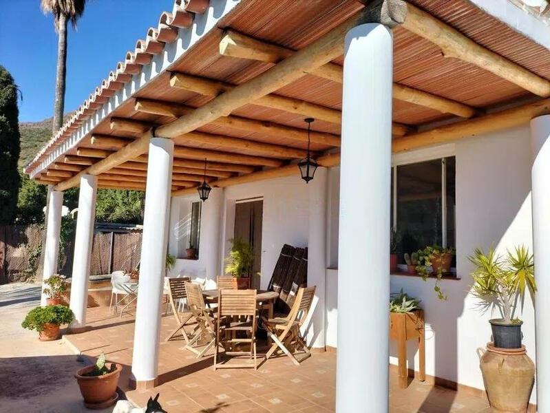 3 chambre Auberge à vendre