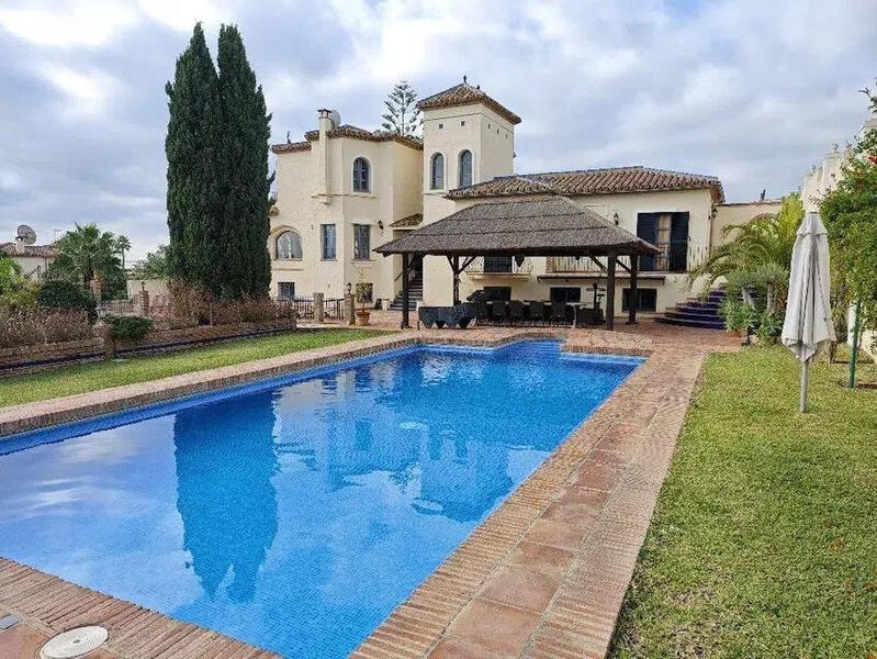 Villa à vendre dans Estepona, Málaga