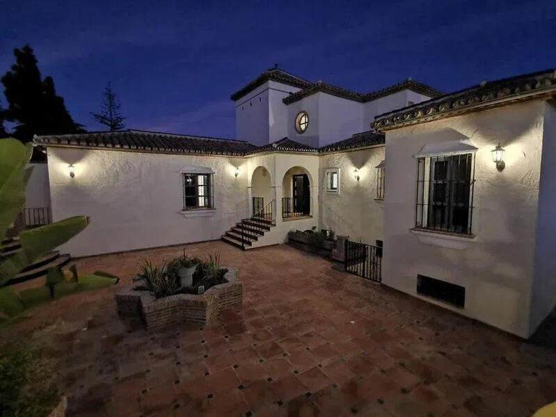 7 chambre Villa à vendre