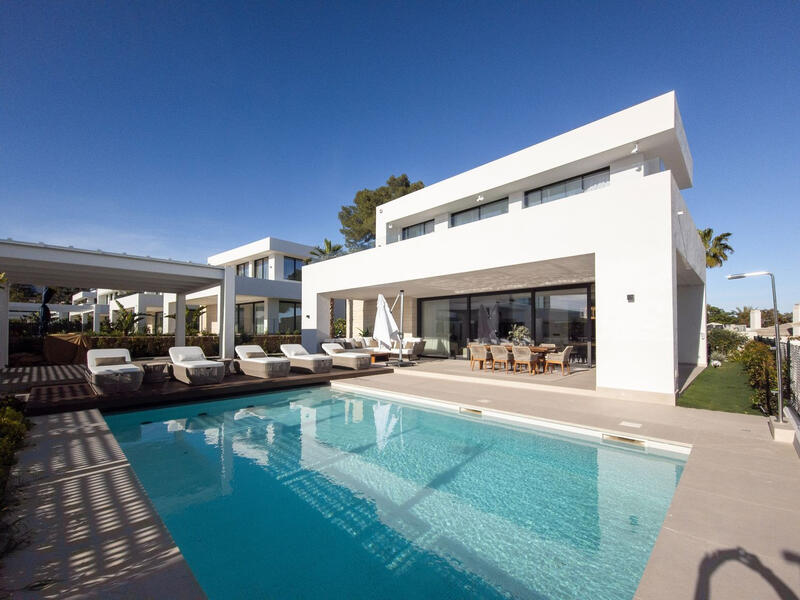 4 bedroom Villa for sale