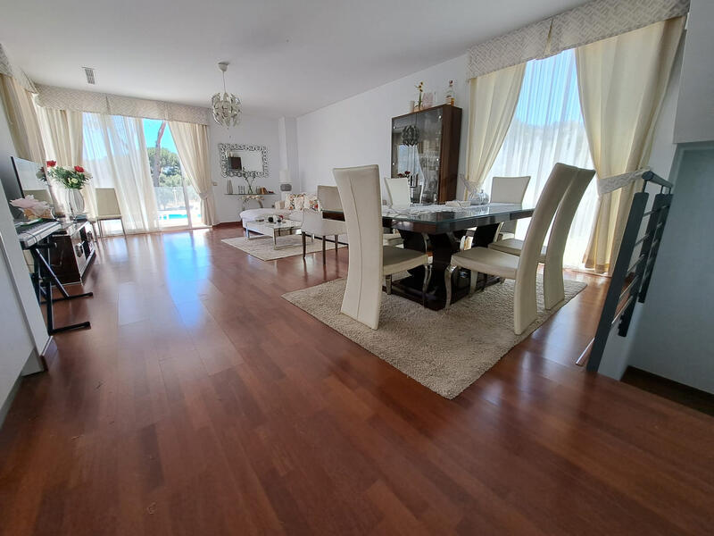 4 chambre Villa à vendre